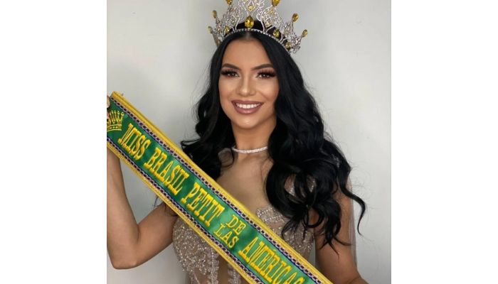Miss de Candói representa o Brasil em concurso na República Dominicana